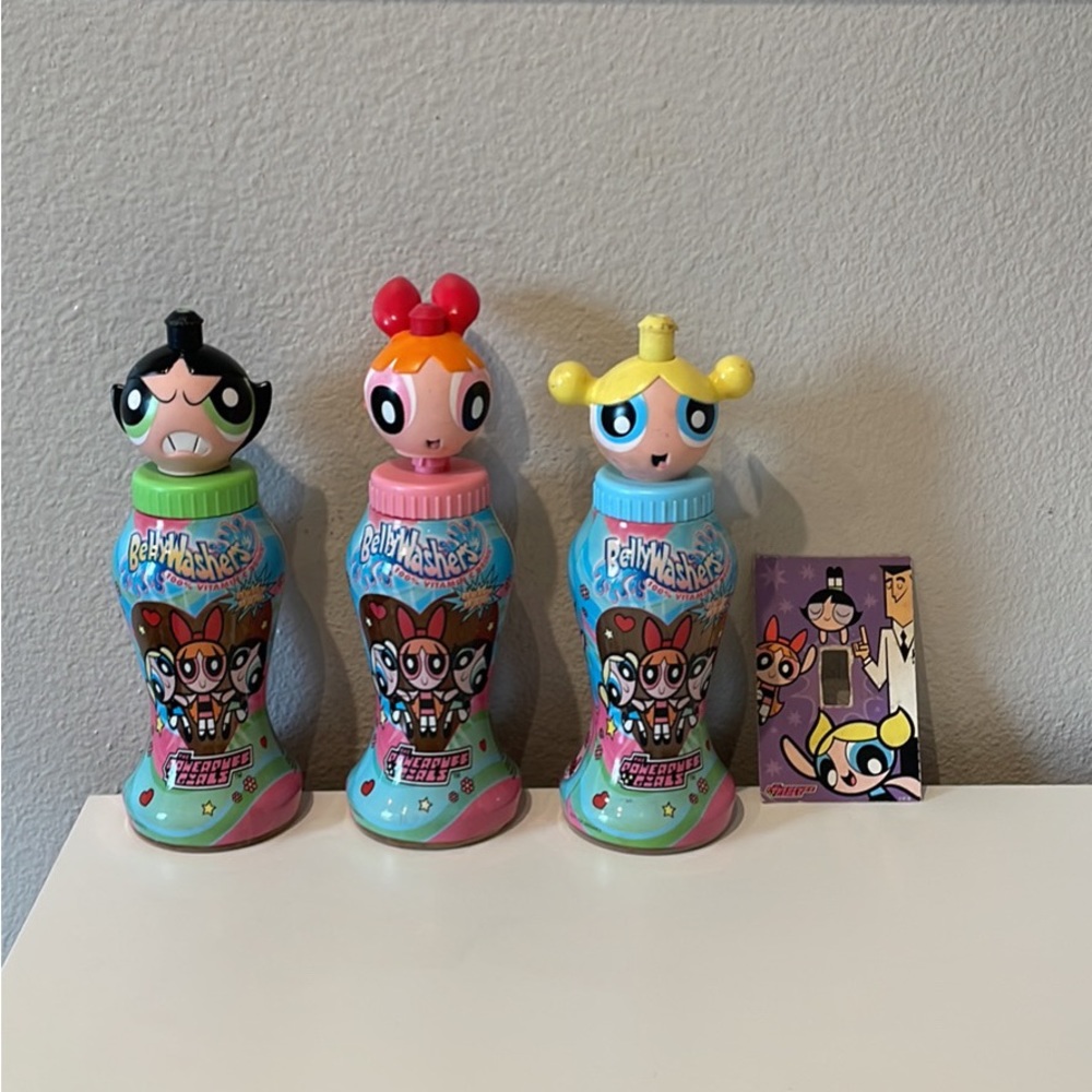 Vintage 2000 Y2K Powerpuff Girls Plastic Water Bottles Cartoon Network USED!
